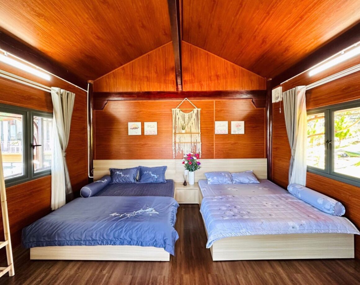 Eva Wooden House