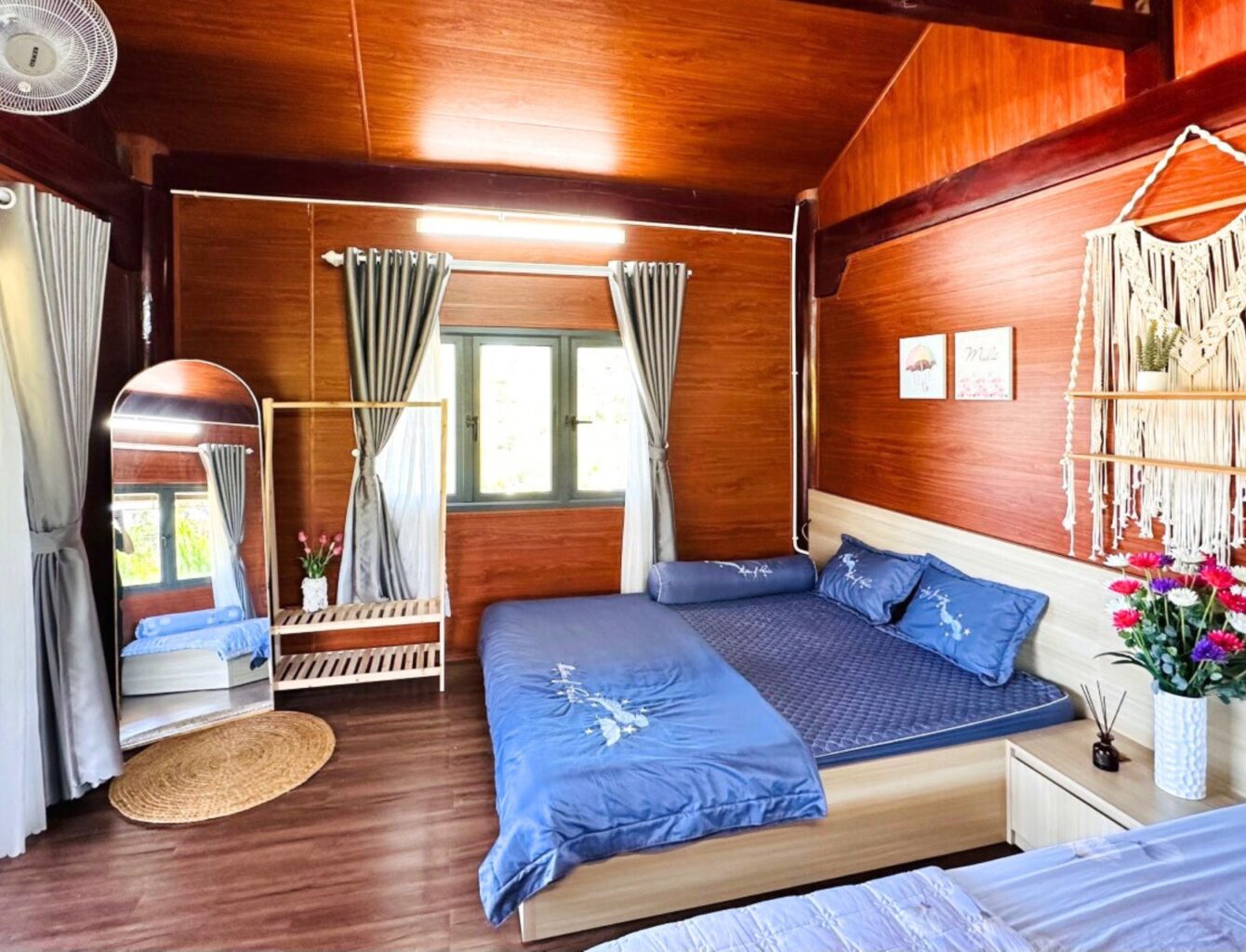 Eva Wooden House