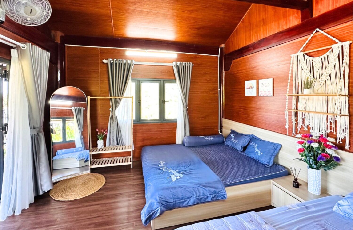 Eva Wooden House